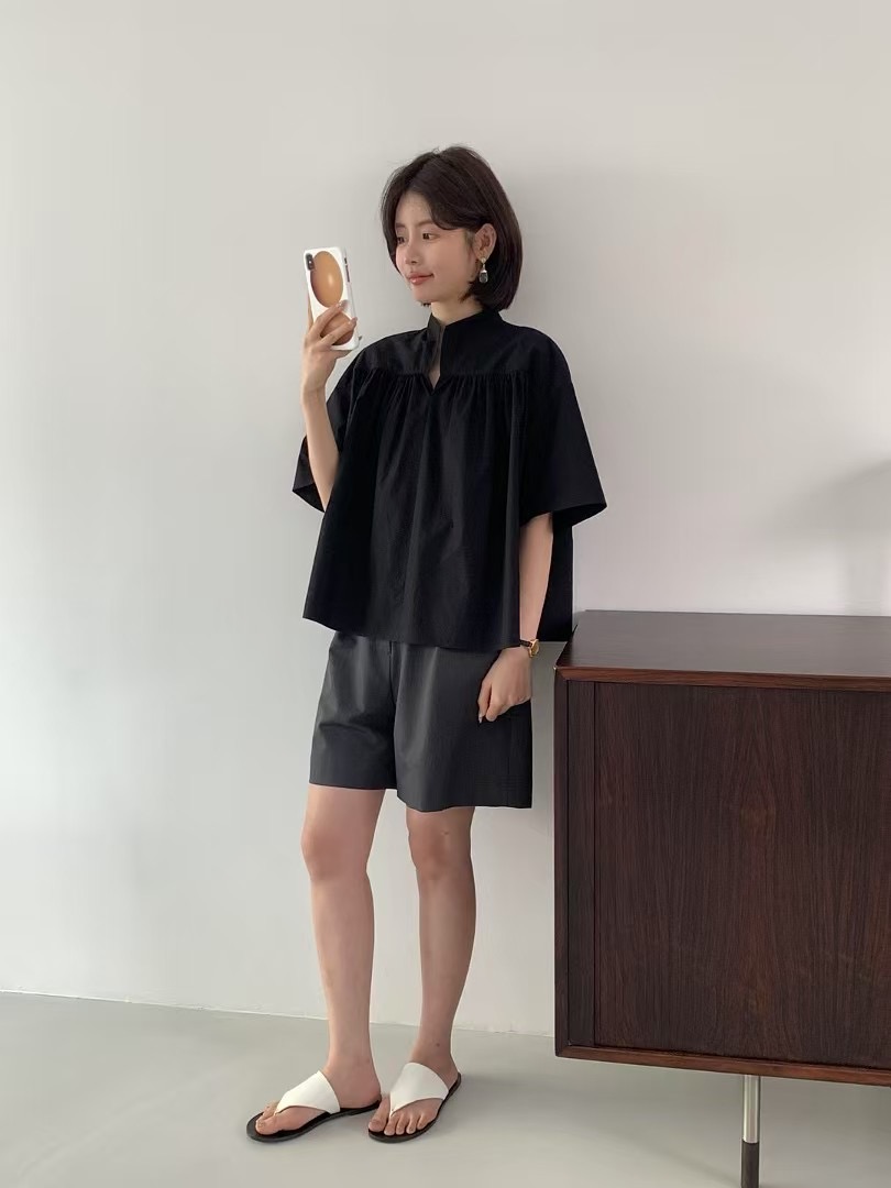 百搭打褶西裝短褲