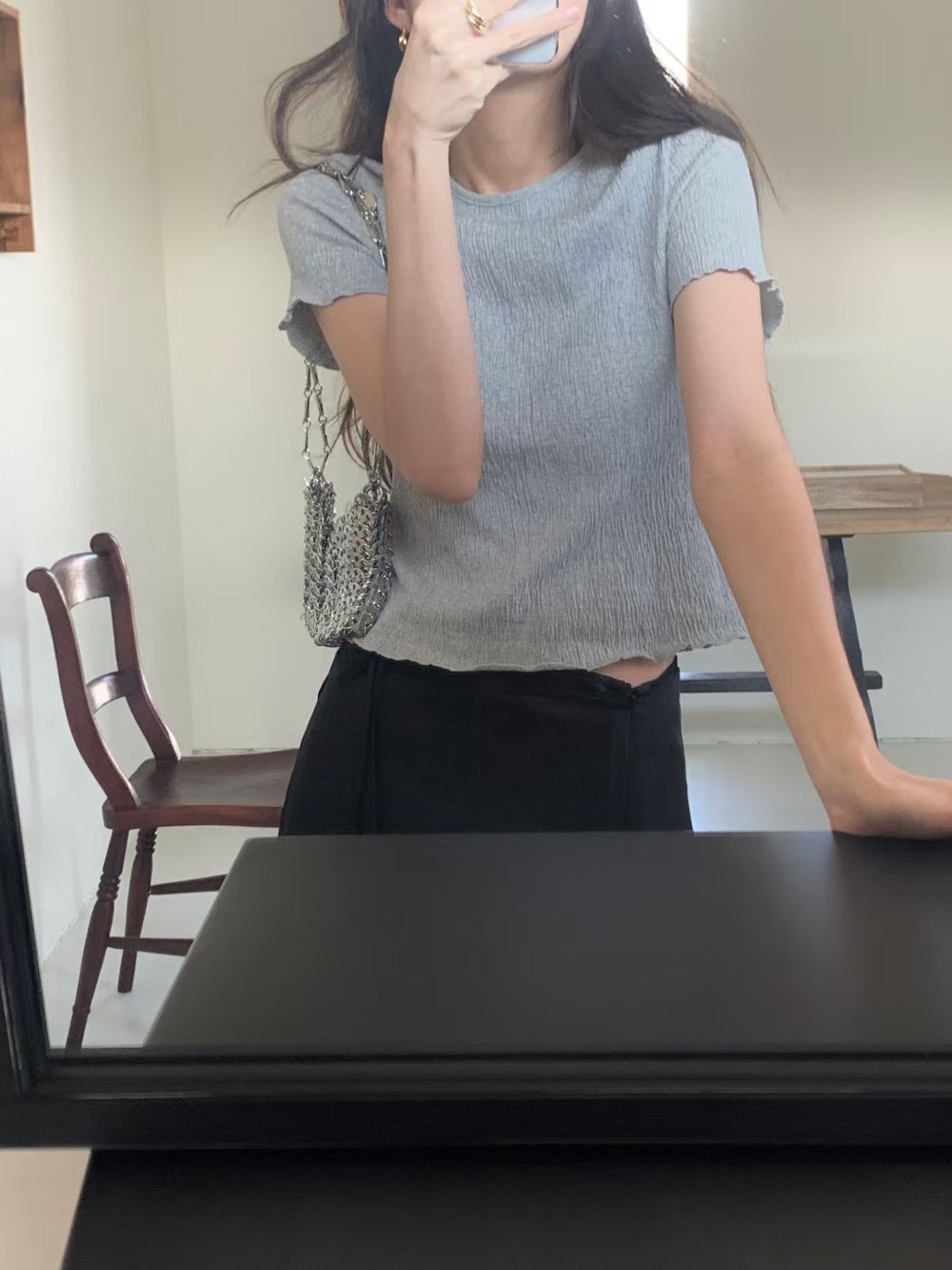 紋理感木耳邊素色上衣