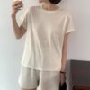 柔軟親膚天絲圓領上衣